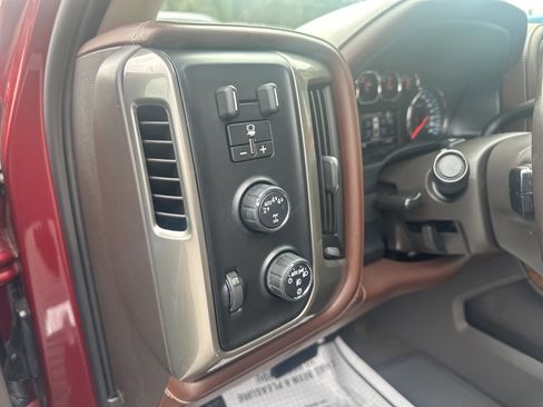 Used 2018 Chevrolet Silverado 1500 High Country image 35