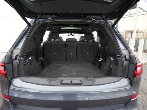 Used 2022 BMW X7 M50i w/ Dynamic Handling Package image 15