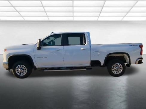 Used 2025 Chevrolet Silverado 2500 LT w/ Convenience Package image 25