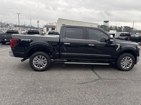 Used 2025 Ford F150 Lariat w/ Equipment Group 502A High image 8