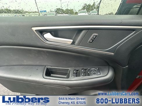 Used 2024 Ford Edge SEL AWD/4WD image 12