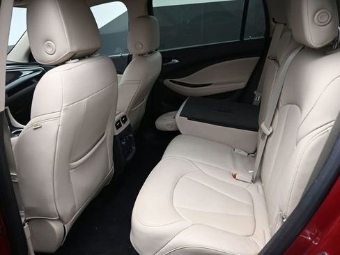 Used 2017 Buick Envision Essence image 13