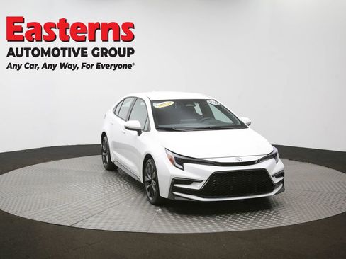 Used 2025 Toyota Corolla SE image 50