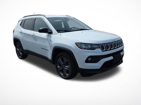 Used 2022 Jeep Compass Latitude AWD/4WD image 1