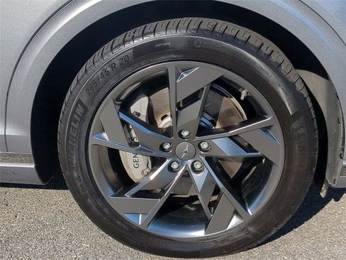 Used 2023 Genesis Electrified GV70 Advanced image 10