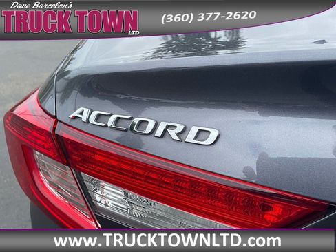 Used 2019 Honda Accord LX image 32