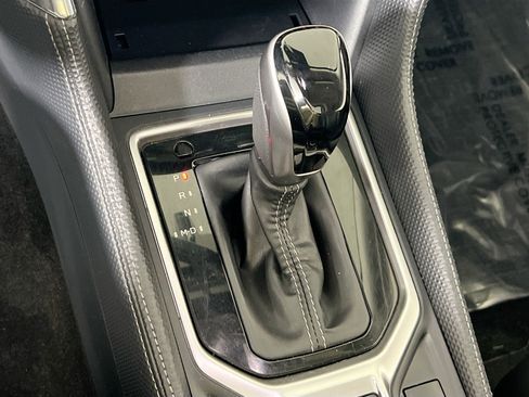 Used 2022 Subaru Forester Touring image 17