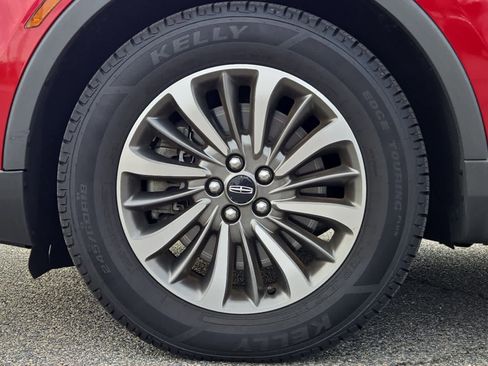 Used 2020 Lincoln Nautilus Premier w/ Equipment Group 101A image 5