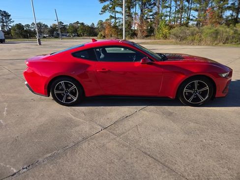 Used 2024 Ford Mustang Coupe image 8