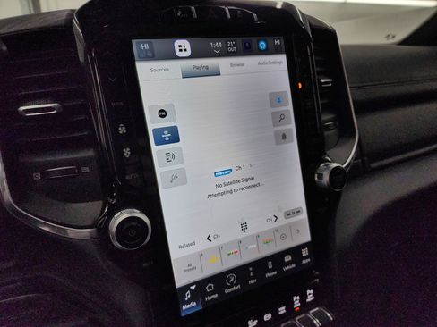 Used 2024 RAM 2500 Laramie w/ Night Edition image 50