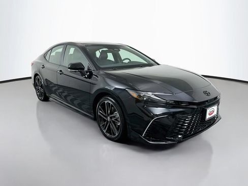 Used 2026 Toyota Camry XSE w/ Premium Plus Package FWD image 3
