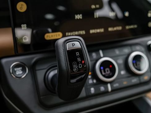 New 2026 Land Rover Defender 110 X AWD/4WD image 34