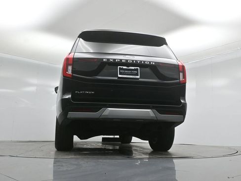 Certified 2025 Ford Expedition Platinum image 49
