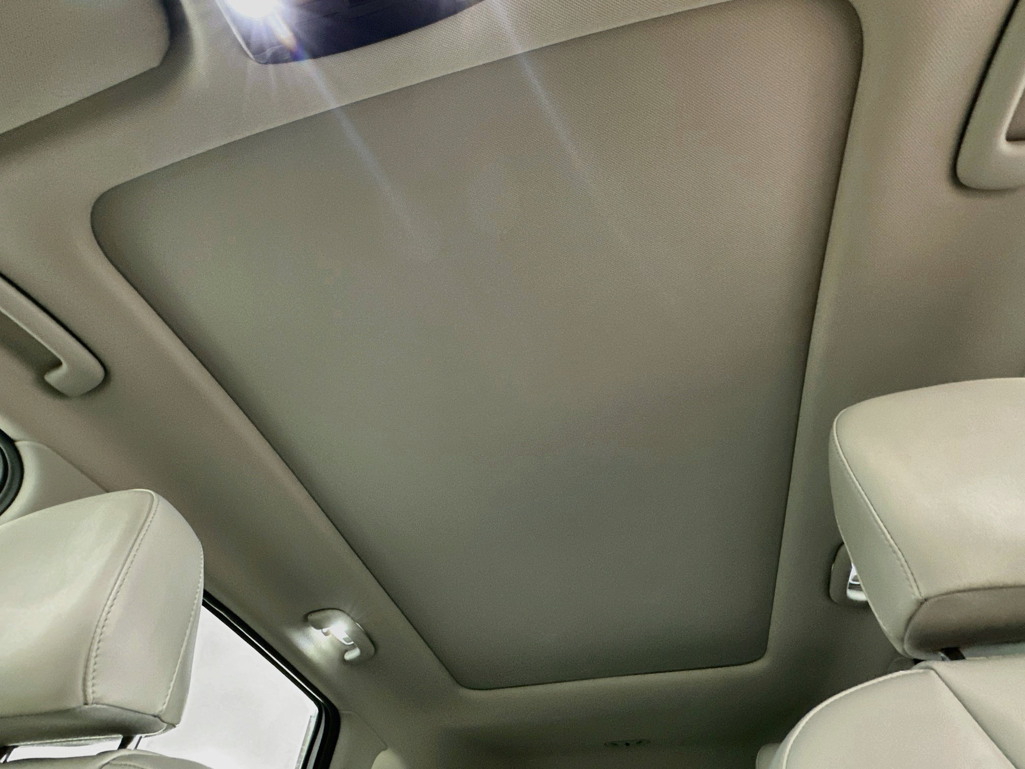 Used 2023 Kia Sorento S w/ Panoramic Sunroof Package FWD image 26