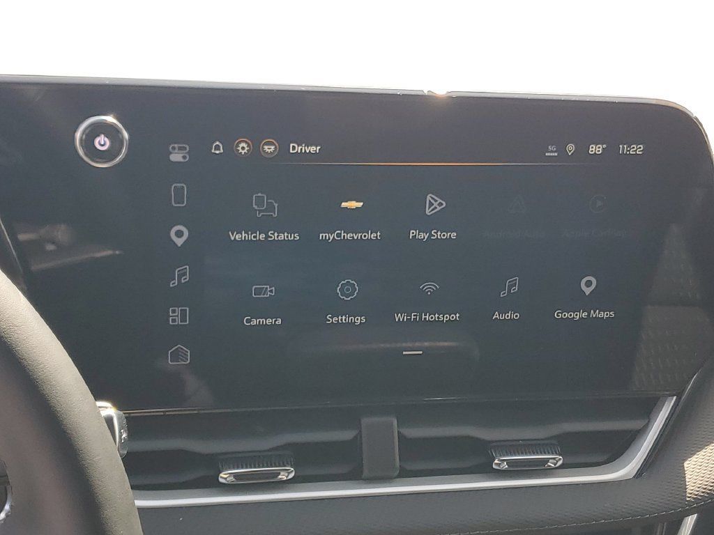 Used 2026 Chevrolet Equinox LT w/ Safety and Technology Package FWD image 13