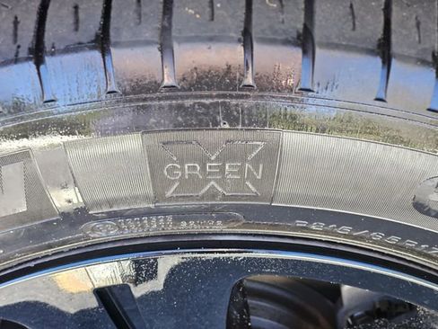 Used 2022 Dodge Charger SXT image 11