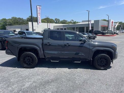 New 2026 Toyota Tacoma SR5 RWD image 2