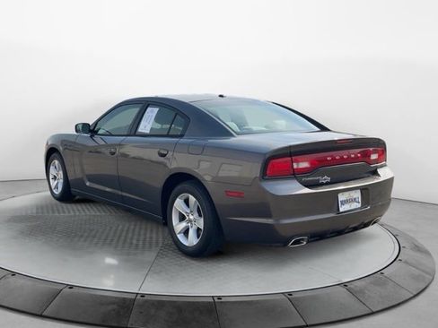 Used 2014 Dodge Charger SE image 5