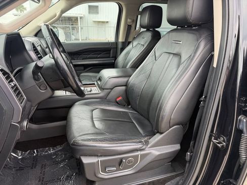 Used 2018 Ford Expedition Max Platinum image 11