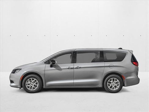 New 2026 Chrysler Voyager LX image 3