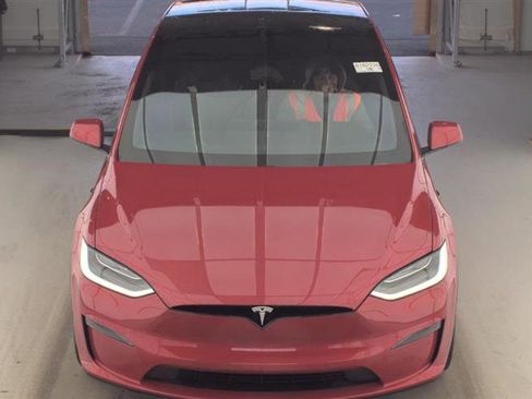 Used 2022 Tesla Model X image 8