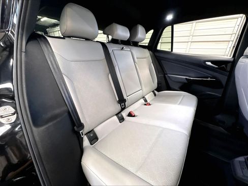 Used 2022 Volkswagen ID.4 Pro S RWD image 28