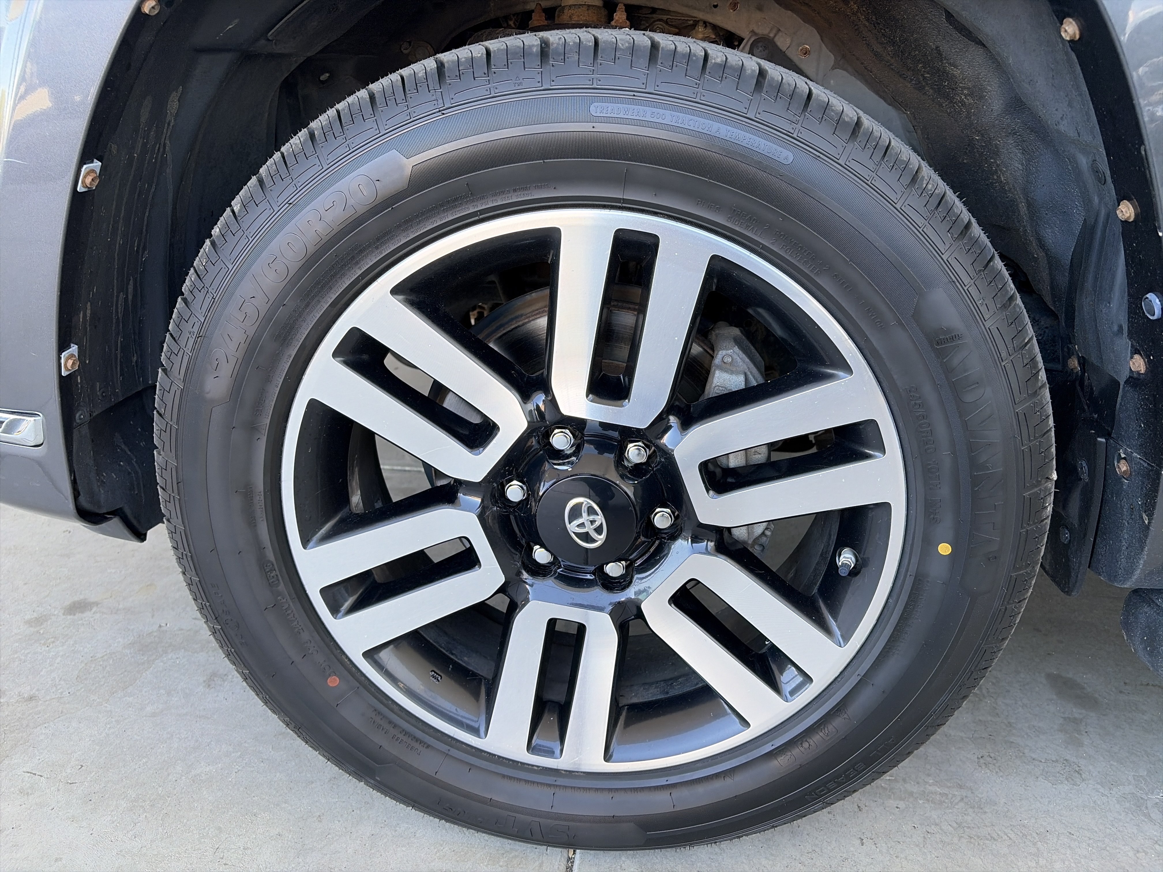 Used 2016 Toyota 4Runner Limited AWD/4WD image 8