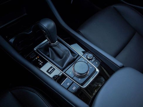 New 2026 MAZDA MAZDA3 2.5 Turbo Sedan w/Premium Plus image 25