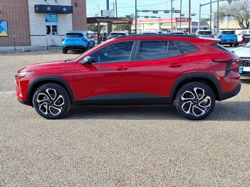 New 2026 Chevrolet Trax RS image 2