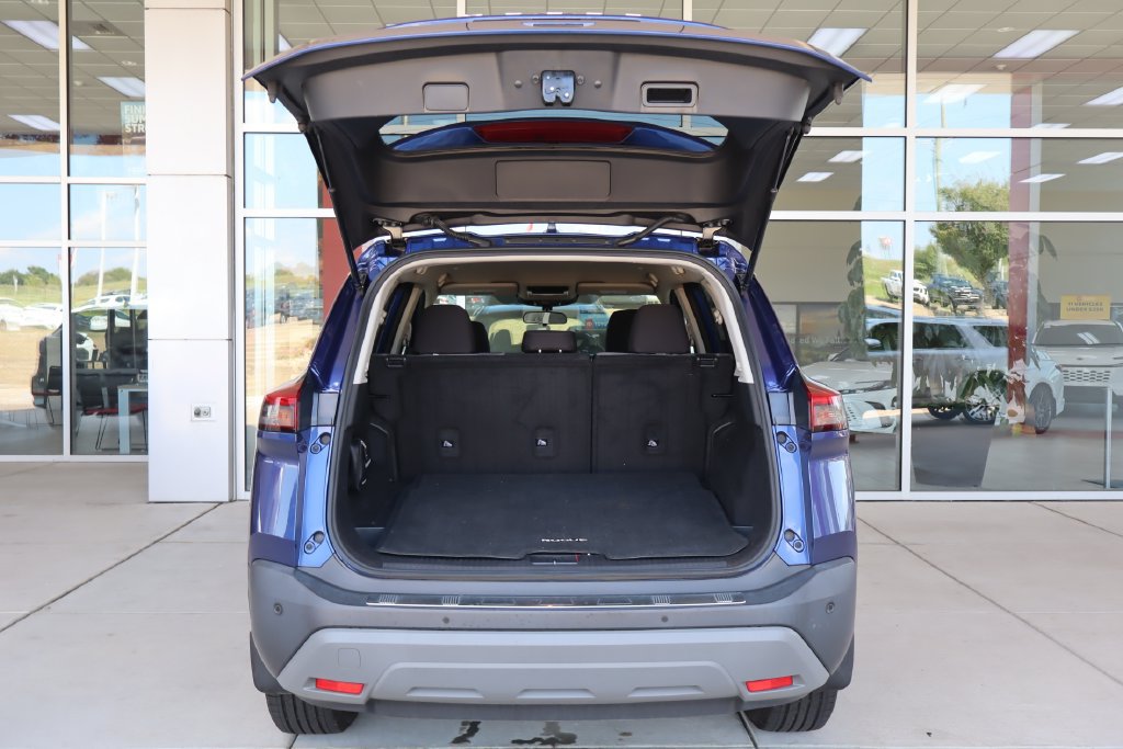 Used 2023 Nissan Rogue SV AWD/4WD image 8