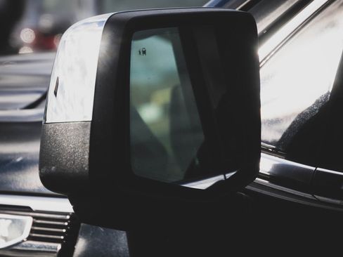 Used 2020 GMC Sierra 1500 SLT w/ SLT Premium Plus Package image 33