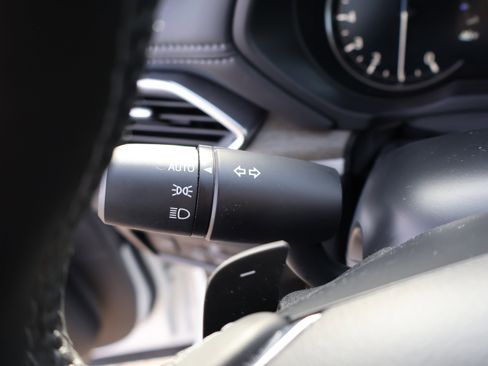 Certified 2025 MAZDA CX-5 Signature image 35