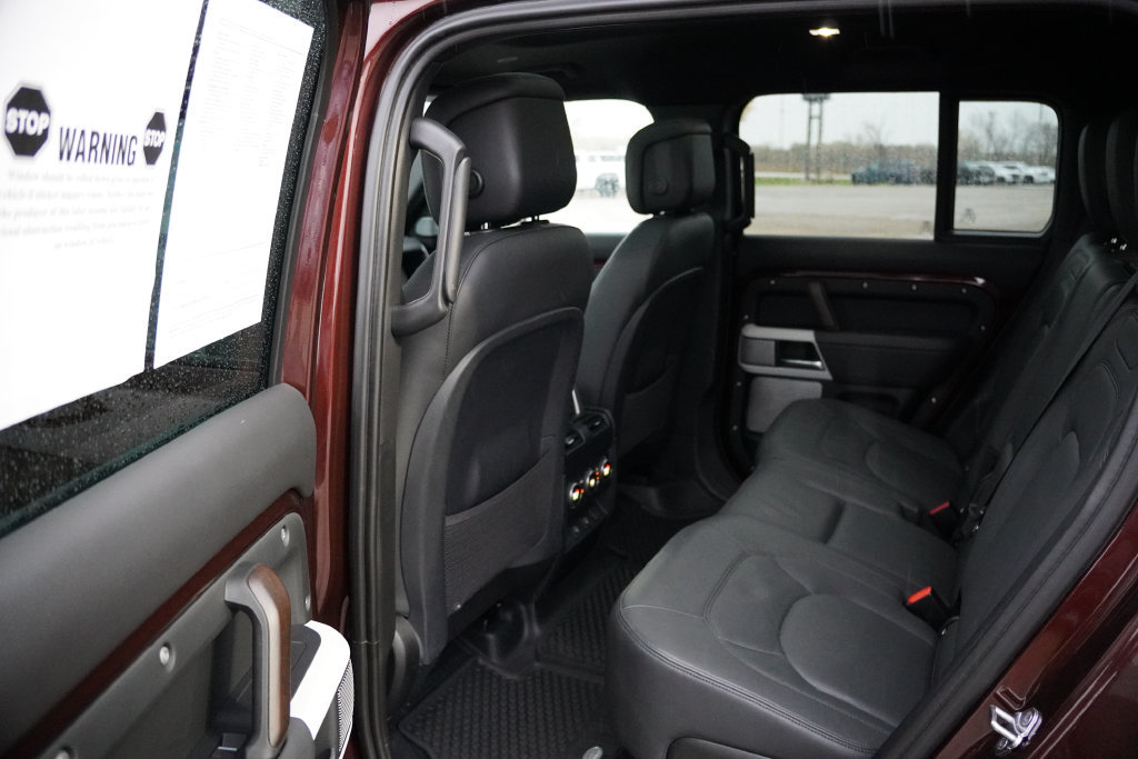 Used 2023 Land Rover Defender 130 SE AWD/4WD image 17