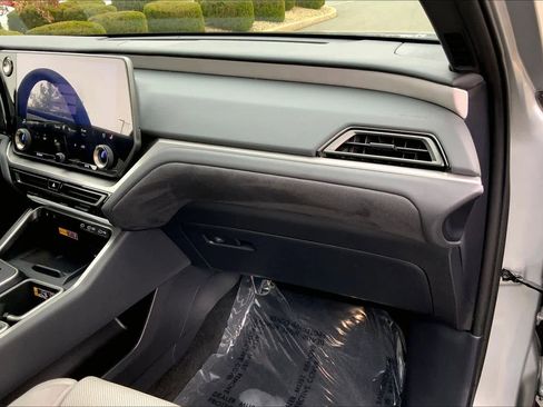 Certified 2025 Lexus TX 350 Luxury image 18