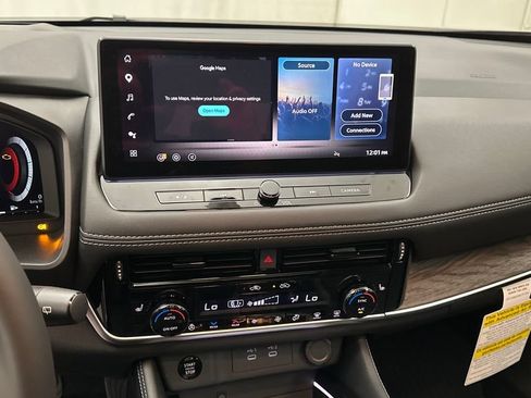 New 2026 Nissan Rogue Platinum w/ Platinum Premium Package AWD/4WD image 12