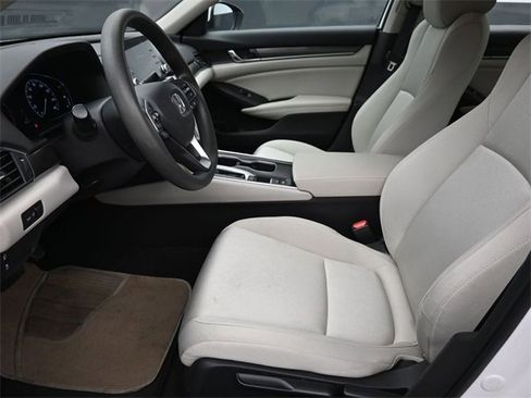 Used 2019 Honda Accord LX image 17