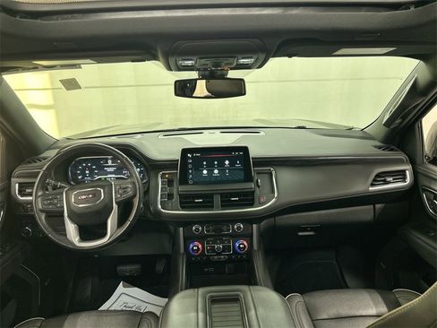 Used 2022 GMC Yukon SLT w/ SLT Premium Package image 18