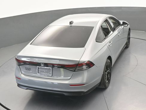 Used 2025 Honda Accord SE image 48