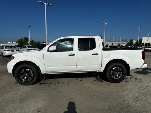 Used 2018 Nissan Frontier PRO-4X AWD/4WD image 10