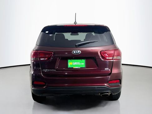 Used 2020 Kia Sorento LX FWD image 8