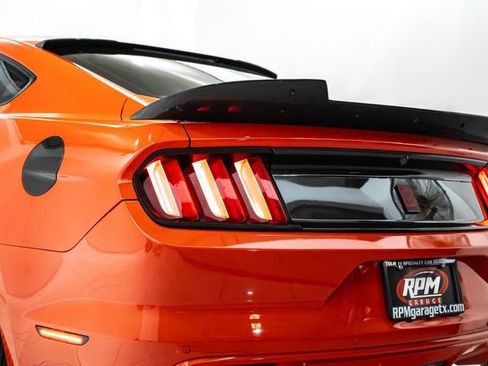 Used 2016 Ford Mustang GT w/ Black Accent Package RWD image 11