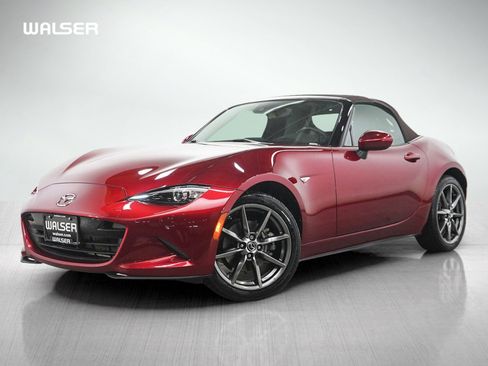 Used 2019 MAZDA MX-5 Miata Grand Touring RWD image 1