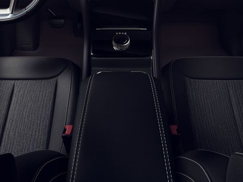 New 2026 Jeep Grand Cherokee L 4WD image 16