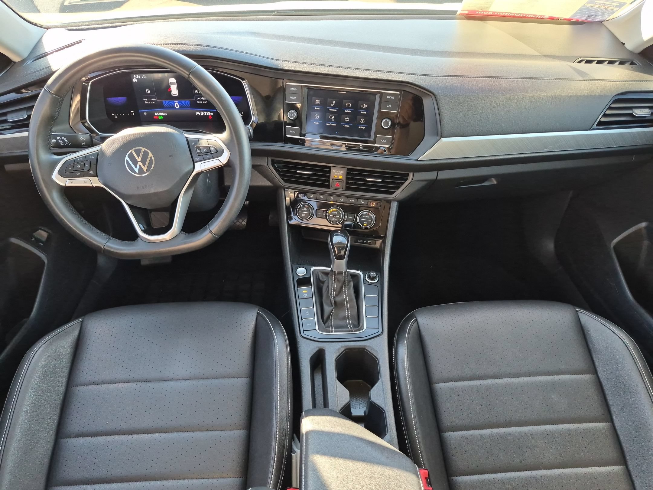 Used 2022 Volkswagen Jetta SE FWD image 12
