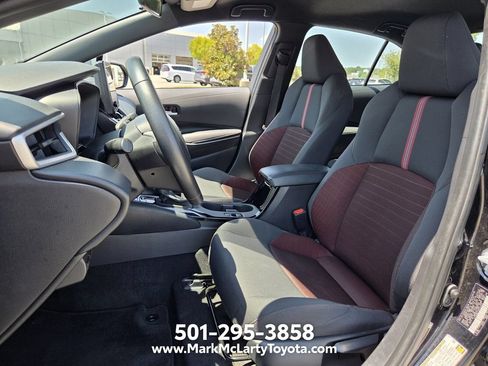 Used 2025 Toyota Corolla SE FWD image 9