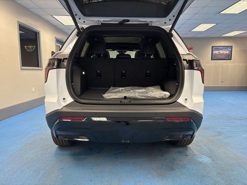 New 2026 Chevrolet Equinox RS AWD/4WD image 8