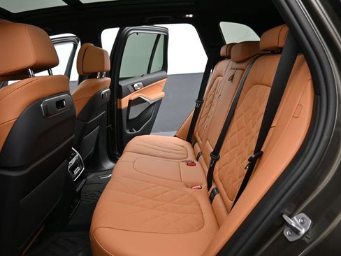 New 2026 BMW X5 xDrive40i AWD/4WD image 14