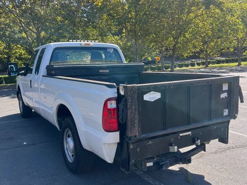 Used 2016 Ford F250 XL w/ Power Equipment Group RWD image 4