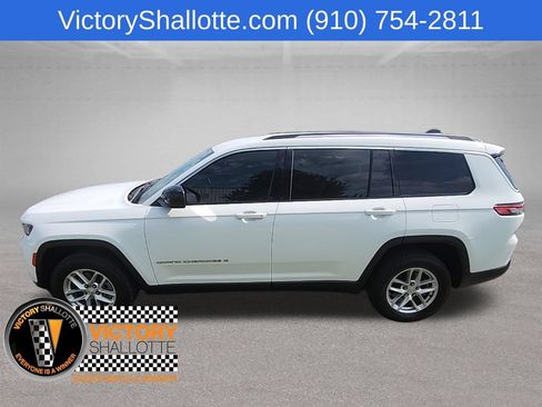 Certified 2022 Jeep Grand Cherokee L Laredo w/ Luxury Tech Group I AWD/4WD image 18
