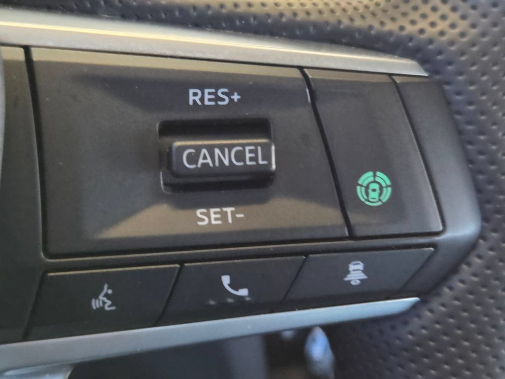 Used 2026 Mitsubishi Outlander LE AWD/4WD image 39